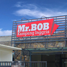 1 mr bob tampak depan office